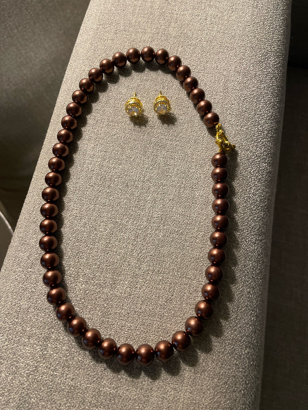 Crown Coffee Pearl Necklace