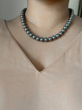 Load image into Gallery viewer, Duchess Grey Pearl Necklace
