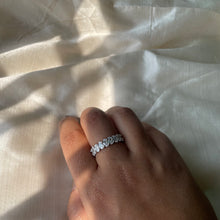 Load image into Gallery viewer, Eirene Oval Eternity Band
